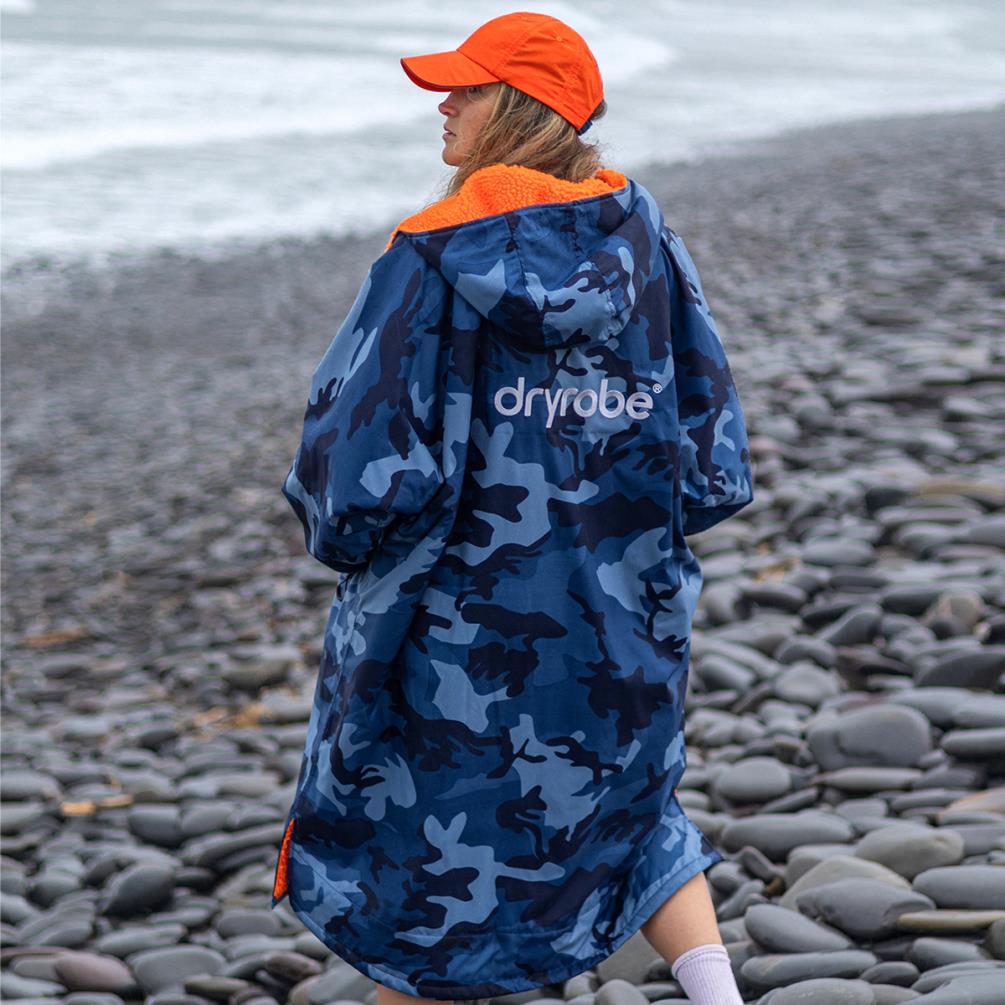 dryrobe Advance Long Sleeve Changing Robe - Blue Camo / Orange Extra Image 8